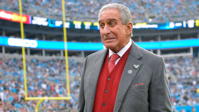 monday-hot-clicks-falcons-owner-arthur-blank-yacht-dreamboat-photos.jpg
